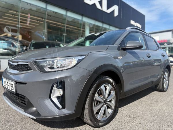 Kia Stonic Hatchback, Petrol, 2023, Grey
