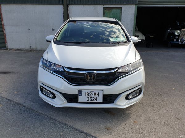 Honda Fit Hatchback, Petrol Hybrid, 2018, White