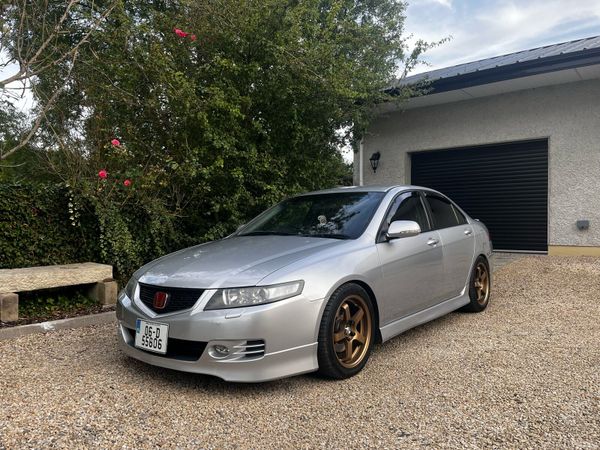 Honda Accord Saloon, Petrol, 2006, Silver