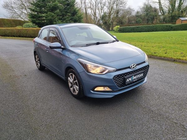 Hyundai i20 Hatchback, Petrol, 2015, Blue