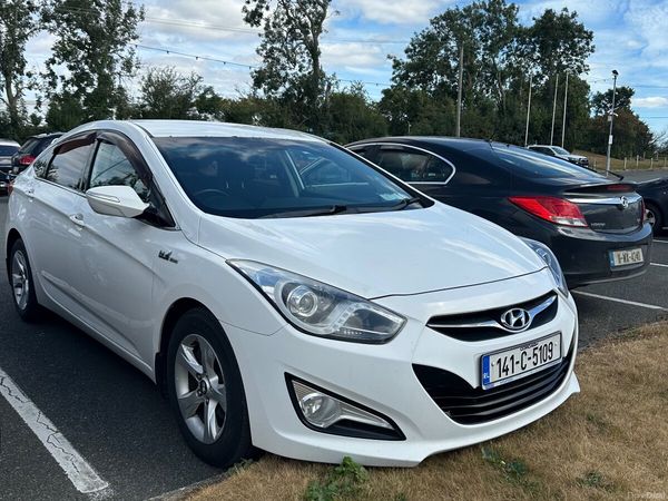 Hyundai i40 Saloon, Diesel, 2014, White