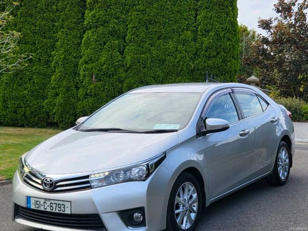 Toyota Corolla Saloon, Diesel, 2015, Silver