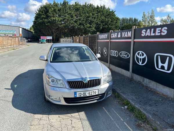 Skoda Octavia Hatchback, Diesel, 2012, Silver