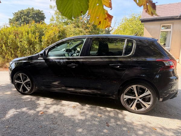 Peugeot 308 Hatchback, Petrol, 2016, Black
