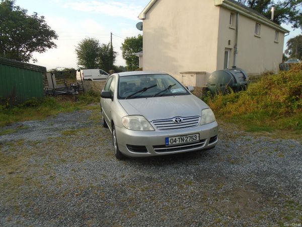 Toyota Corolla Saloon, Petrol, 2004, Silver