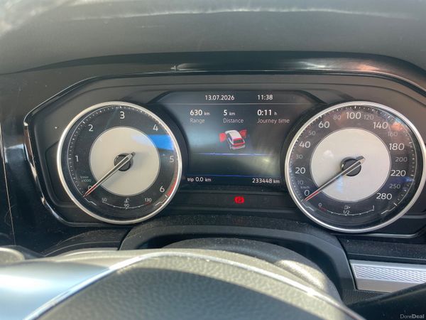Volkswagen Touareg SUV, Diesel, 2019, Grey