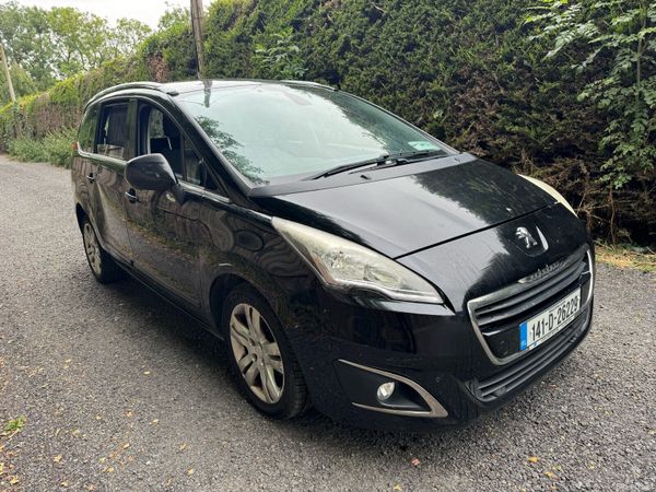 Peugeot 5008 MPV, Diesel, 2014, Black