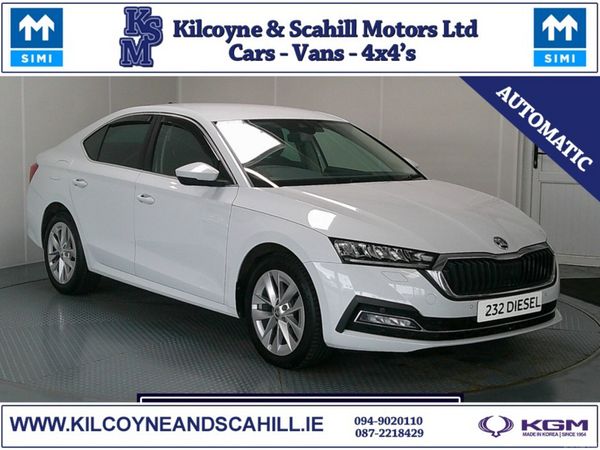 Skoda Octavia Hatchback, Diesel, 2023, White