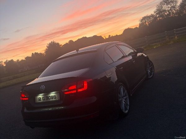 Volkswagen Jetta Saloon, Diesel, 2012, Black