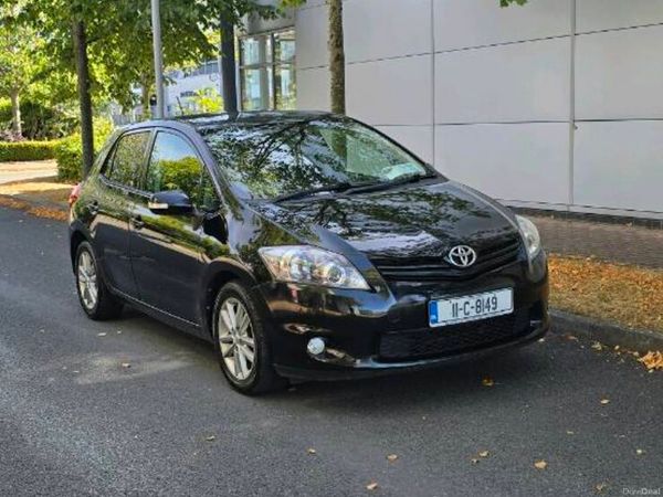 Toyota Auris Hatchback, Diesel, 2011, Black