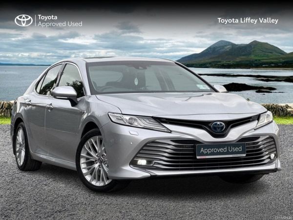 Toyota Camry Saloon, Petrol Hybrid, 2019, Grey