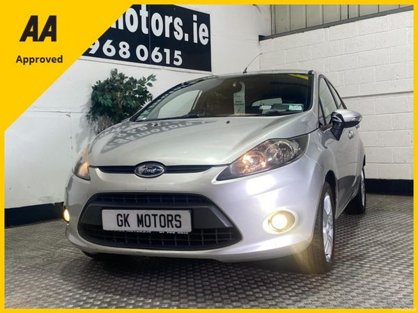 Ford Fiesta Hatchback, Petrol, 2009, Silver