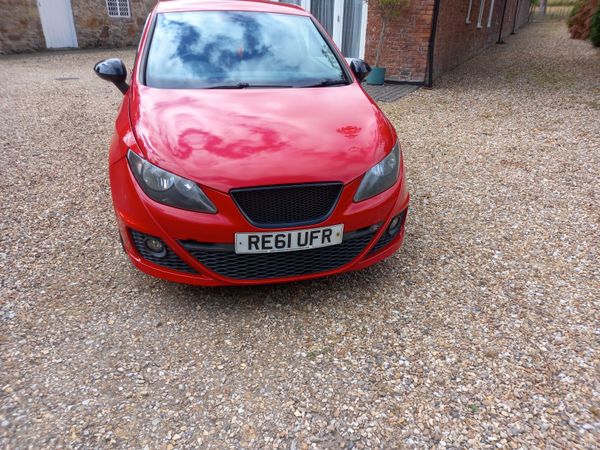 SEAT Ibiza Hatchback, Diesel, 2011, Red