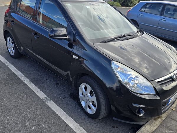 Hyundai i20 Hatchback, Petrol, 2012, Black