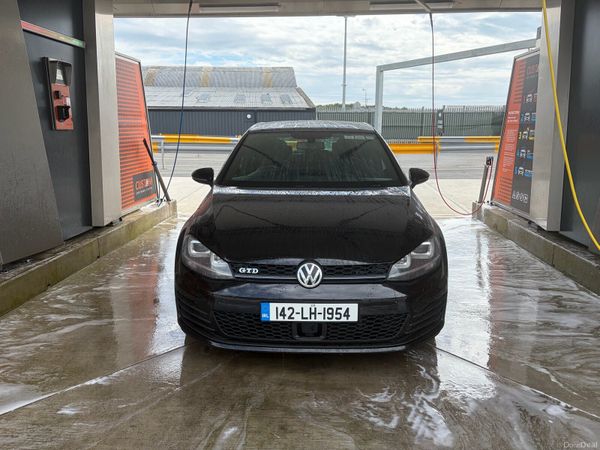 Volkswagen Golf Hatchback, Diesel, 2014, Black
