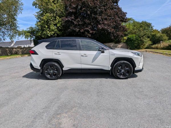 Toyota RAV4 SUV, Petrol Hybrid, 2019, White