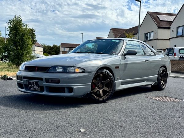 Nissan Skyline Coupe, Petrol, 1995, Grey