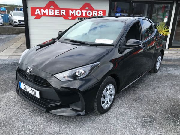 Toyota Yaris Hatchback, Petrol, 2021, Black