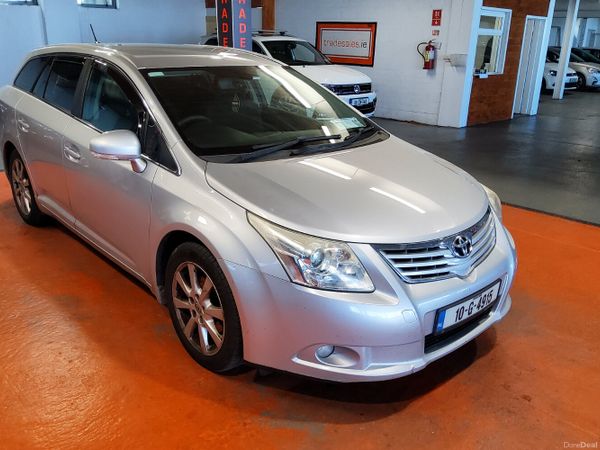Toyota Avensis Estate, Diesel, 2010, Silver