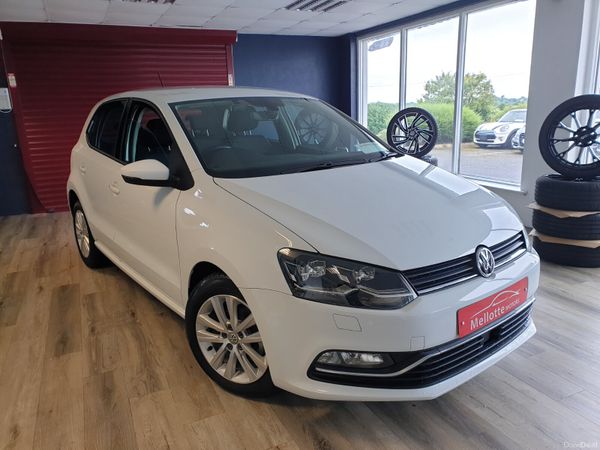 Volkswagen Polo Hatchback, Petrol, 2017, White