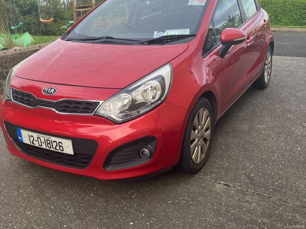 Kia Rio Hatchback, Petrol, 2012, Red