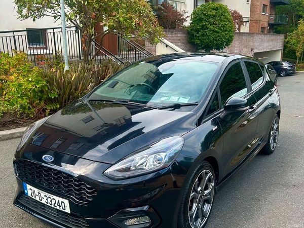 Ford Fiesta Hatchback, Petrol, 2021, Black