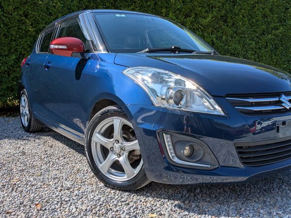 Suzuki Swift Hatchback, Petrol, 2015, Blue