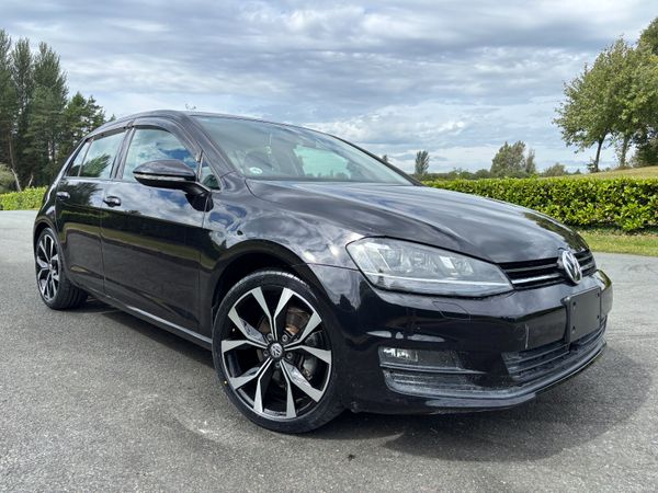Volkswagen Golf Hatchback, Petrol, 2015, White