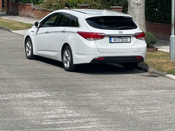 Hyundai i40 Estate, Diesel, 2014, White