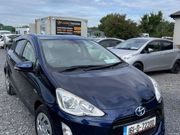 Toyota Aqua Hatchback, Petrol Hybrid, 2016, Navy