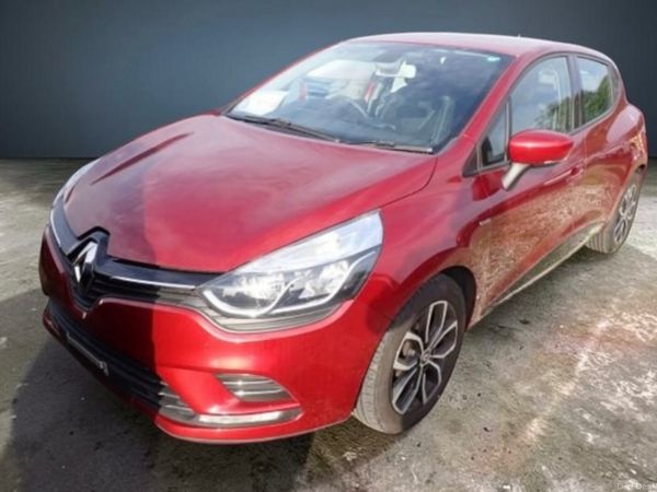 Renault Clio Hatchback, Petrol, 2019, Red