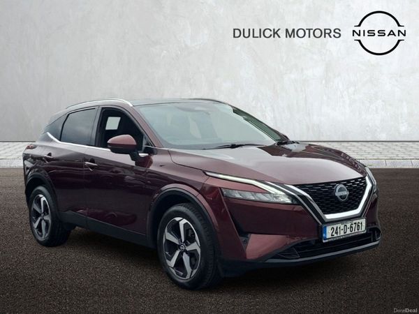 Nissan Qashqai MPV, Petrol, 2024, Red