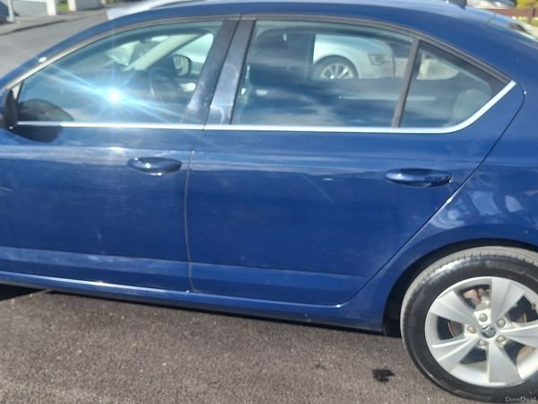 Skoda Octavia Hatchback, Diesel, 2018, Blue
