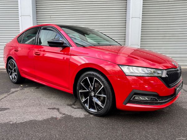 Skoda Octavia Hatchback, Diesel, 2021, Red
