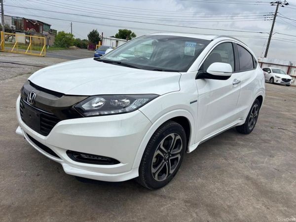 Honda Vezel SUV, Petrol Hybrid, 2016, White