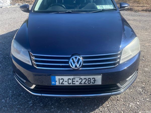 Volkswagen Passat Saloon, Diesel, 2012, Blue