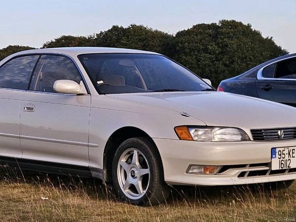 Toyota Mark II Saloon, Petrol, 1995, White