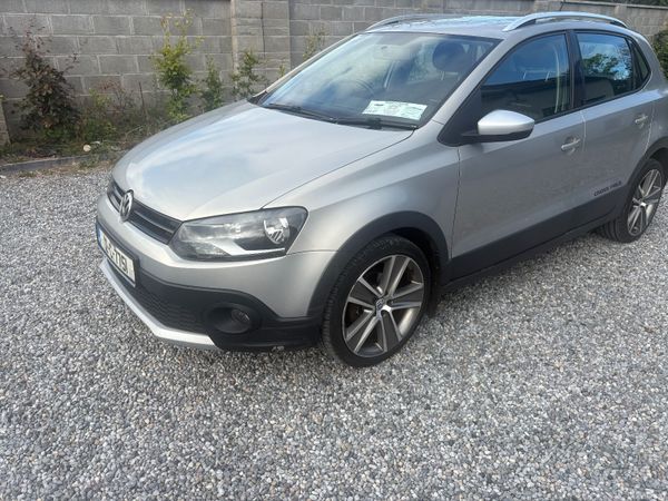 Volkswagen Polo Hatchback, Petrol, 2012, Silver