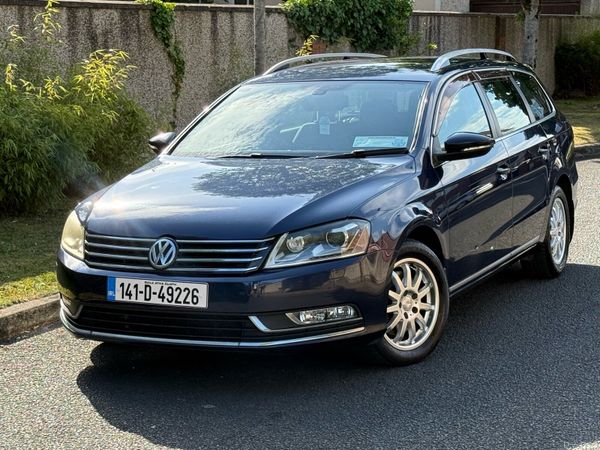 Volkswagen Passat Estate, Petrol, 2014, Navy