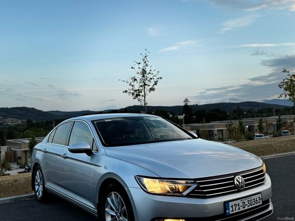 Volkswagen Passat Saloon, Diesel, 2017, Grey