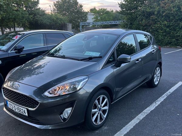 Ford Fiesta Hatchback, Petrol, 2017, Grey