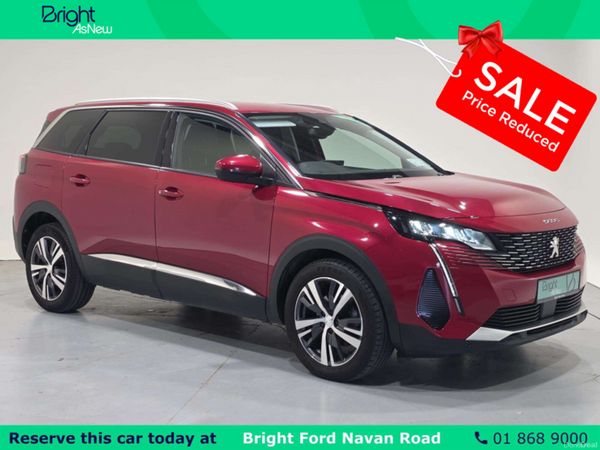 Peugeot 5008 MPV, Petrol, 2021, Red