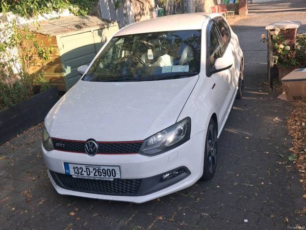 Volkswagen Polo Hatchback, Petrol, 2013, White
