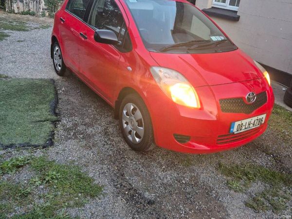Toyota Yaris Hatchback, Petrol, 2008, Red
