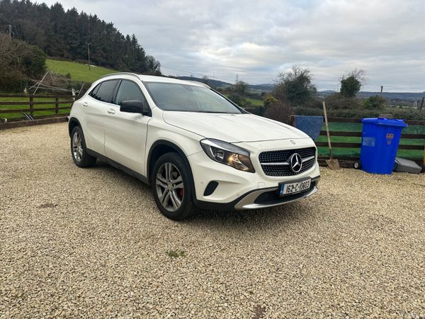 Mercedes-Benz GLA SUV, Diesel, 2016, White