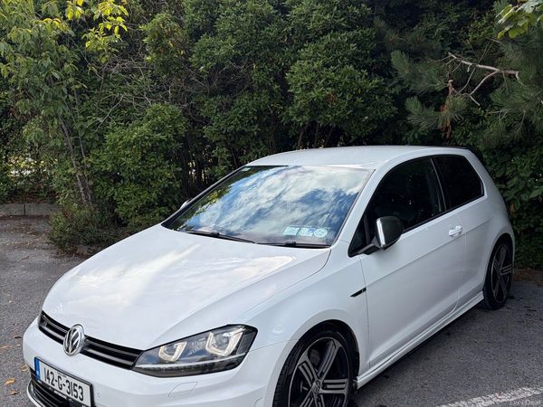 Volkswagen Golf Hatchback, Petrol, 2014, White
