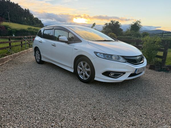Honda Jade MPV, Petrol Hybrid, 2015, White
