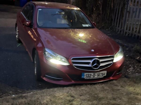 Mercedes-Benz E-Class Saloon, Diesel Hybrid, 2013, Red