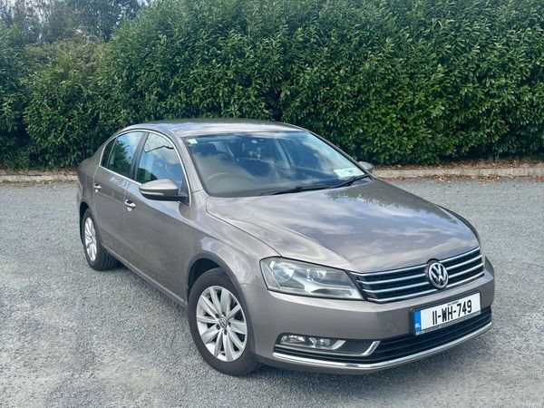 Volkswagen Passat Saloon, Diesel, 2011, Brown