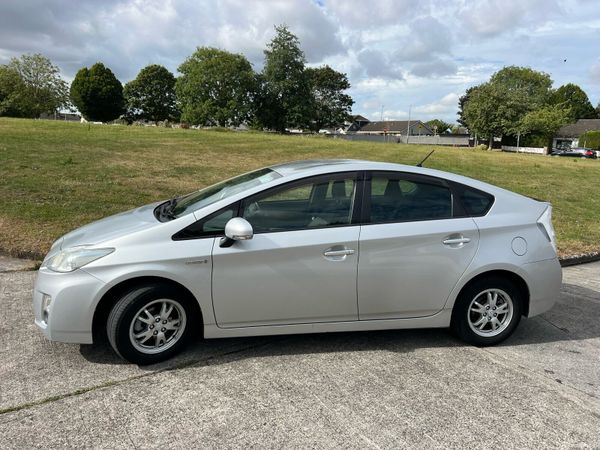 Toyota Prius Hatchback, Petrol Hybrid, 2010, Silver